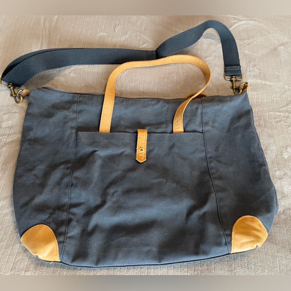 Like New Hearth and Home with Magnolia Weekender bag